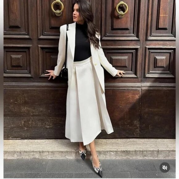 ZARA LAYERED BOX PLEAT SKIRT ZW COLLECTION - Picture 2 of 6